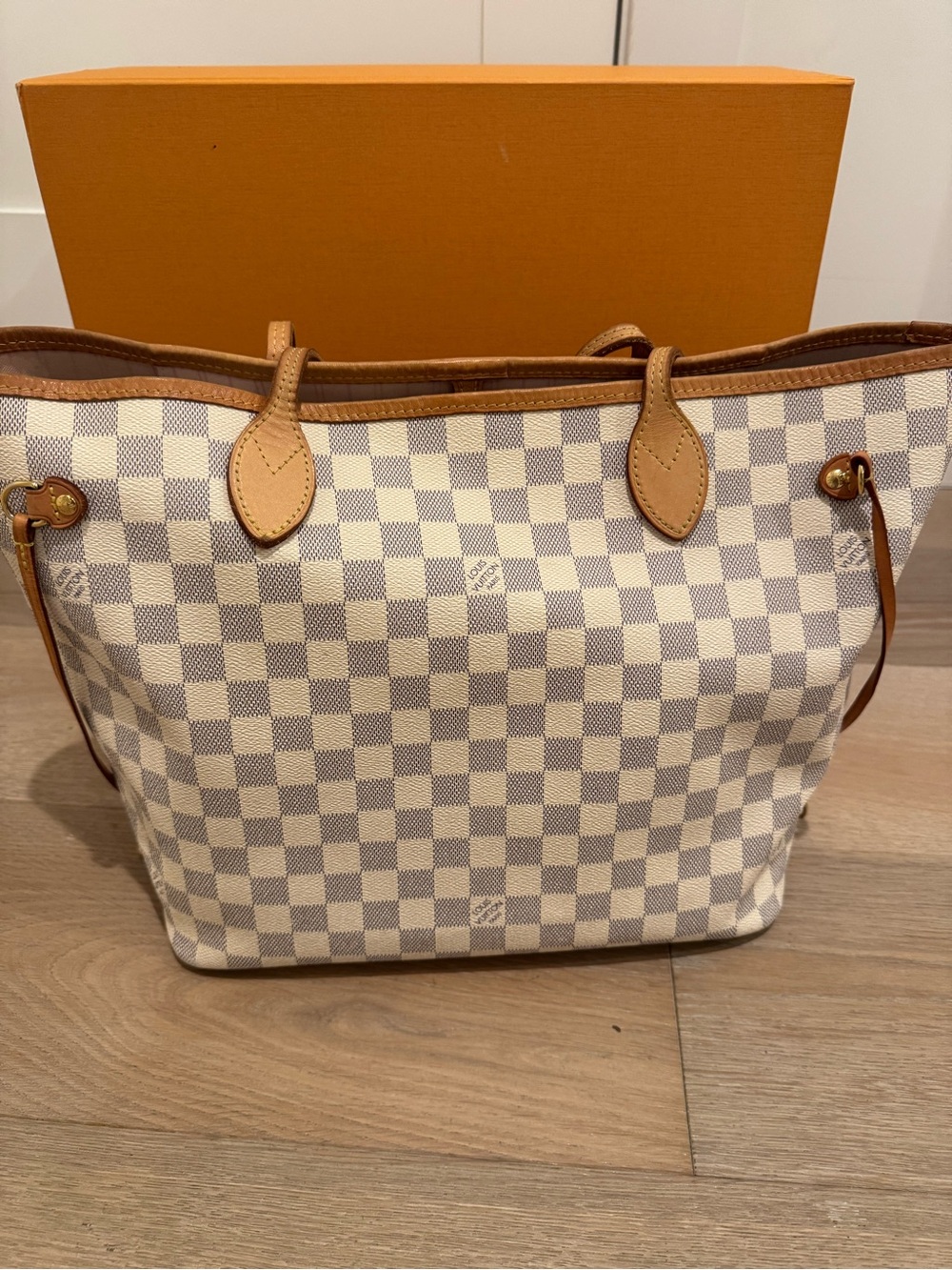 Louis Vuitton Damier Azur Canvas Tote Bag in White/Beige MM - Picture 4 of 16